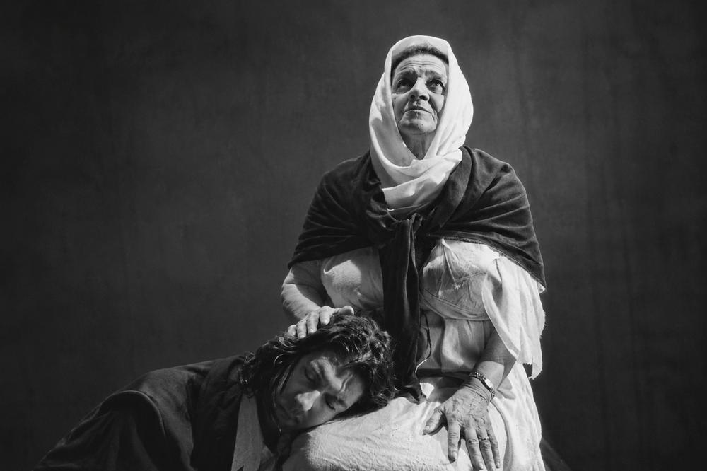 Donne al sepolcro, foto 4 di 4