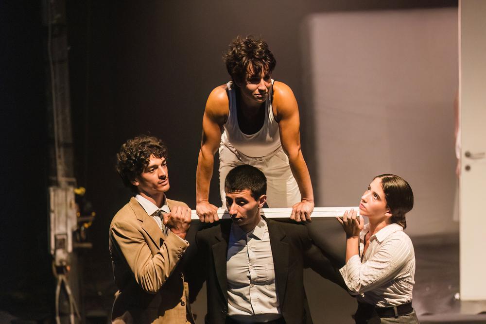Extra-Ordinaire, foto 18 di 21